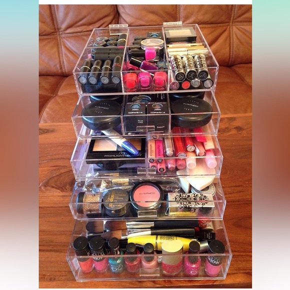 Acrylic Large 5 Drawers and 11 Grids Makeup Organizer - Picture 9 of 9